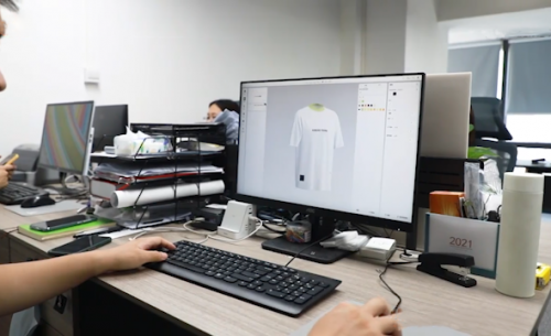 Professionals Offer 2D and 3D Design Ability in the Custom Clothing Design Department